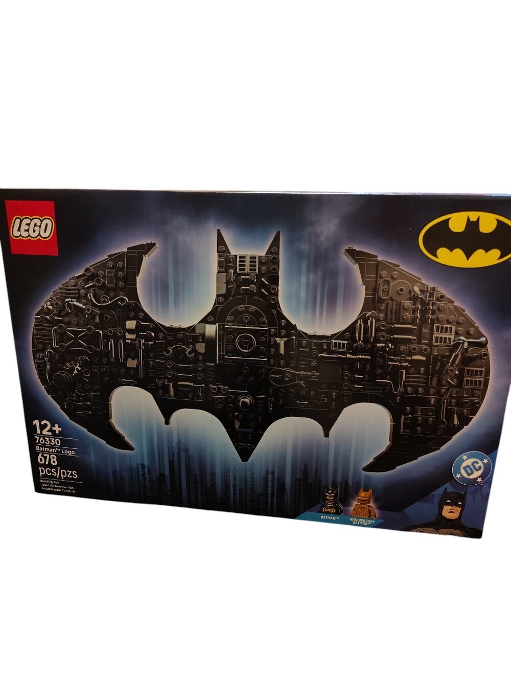 LEGO Batman Logo, 76330, 678 Pcs., Special Golden Anniversary Batman, NWT
